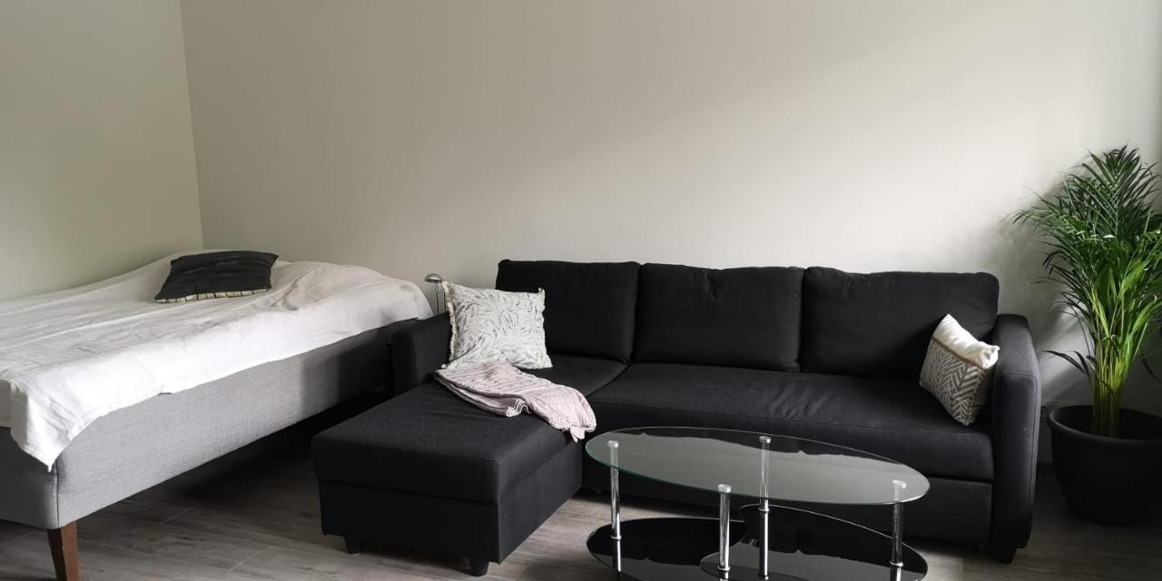 Cosy Studio Near By Airport, 2Min From Train! Vantaa Exteriér fotografie